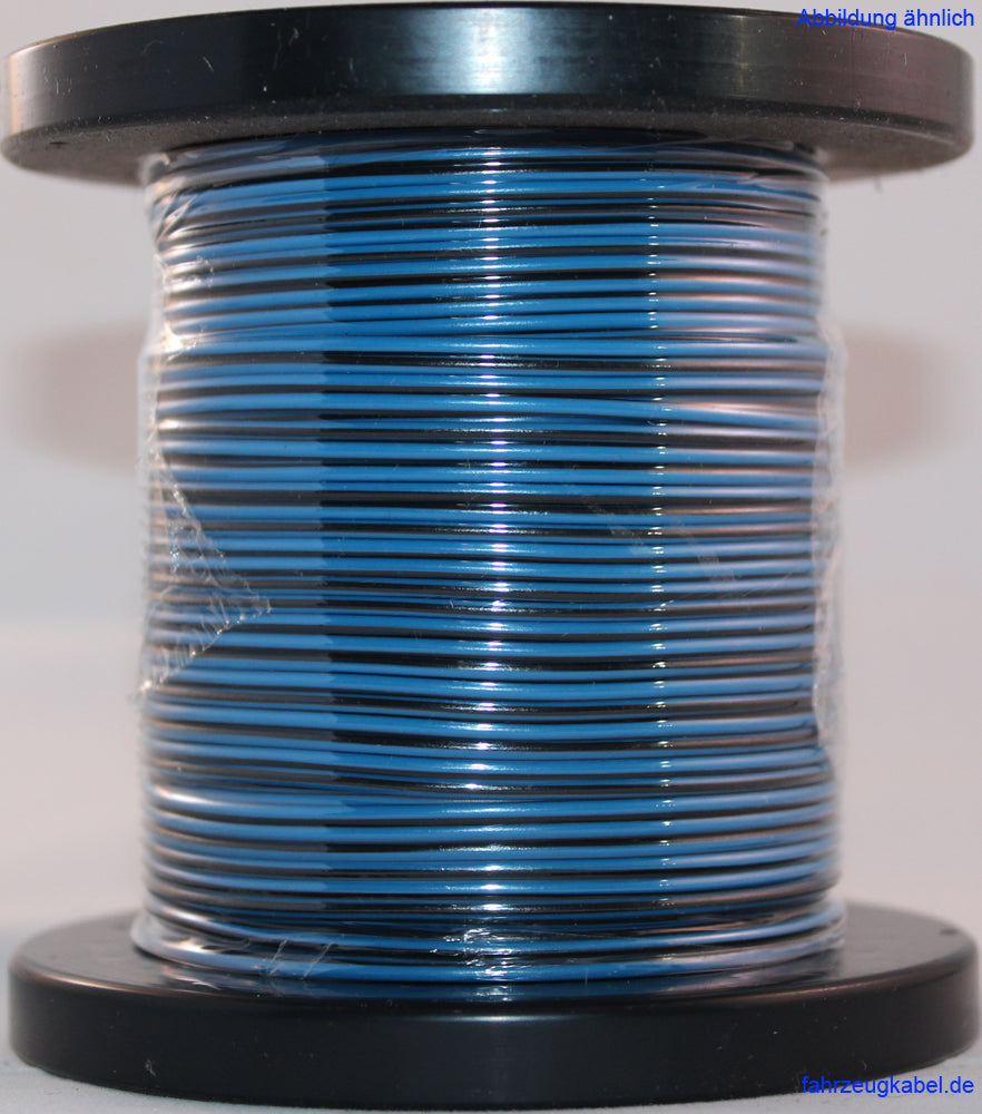 Spule mit blau schwarzer Litze 0,75mm² vor weißem Hintergrund